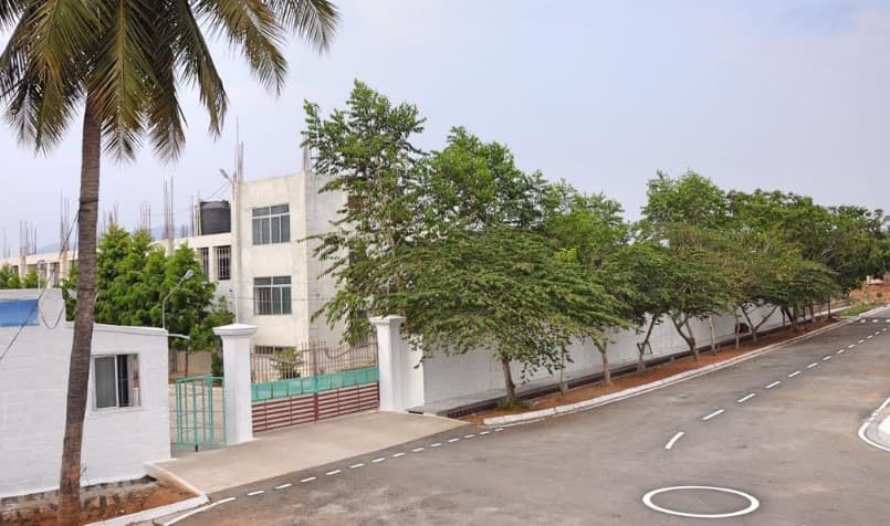 Knowledge Institute of Technology Salem Academic Building photo 4